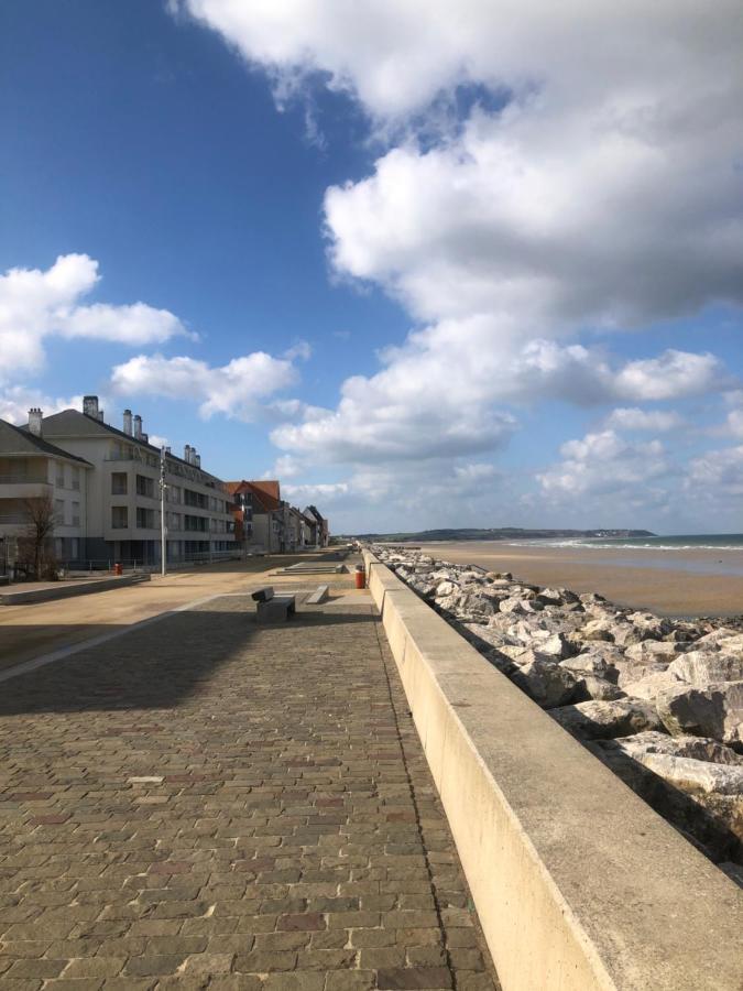 Au Coeur Du Senechal Apartment Marquise Luaran gambar